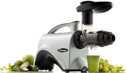 Omega NC800 Juices a wide variety of fruits and vegetables.